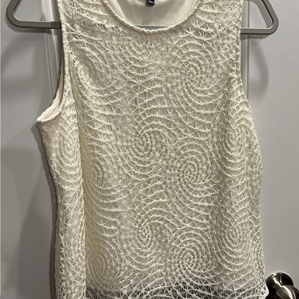 Elegant White Lace Sleeveless Top